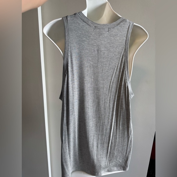 Lulu's Gray Ribbed Tank Top - Picture 4 of 9